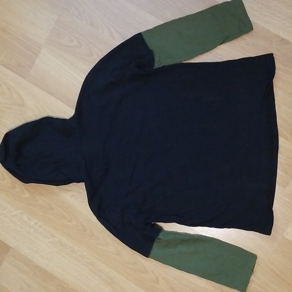 Nickelodeon tmnt black long sleeve shirt with hoodie boys medium - Picture 7 of 8